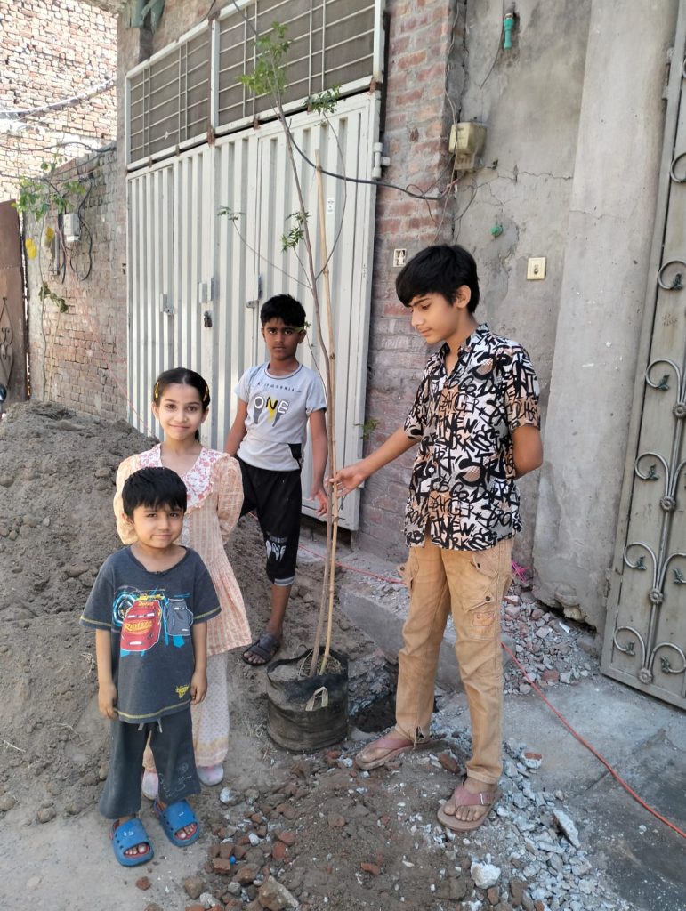 neighbour chlidren