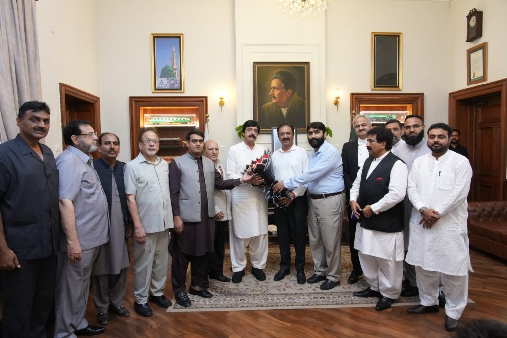 welcoming governor